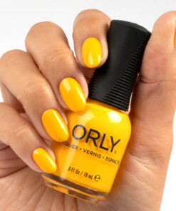 Alternative view of Claim to fame - Nail Lacquer